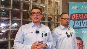 PENDIDIKAN-BERKELANJUTAN-AKPI-Martin-Patrick-Nagel-kiri-dan-Harvardy-Muhammad-Iqbal.jpg