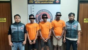 PEREDARAN-SABU-A-30-K-39-dan-D-38-telah-diamankan.jpg