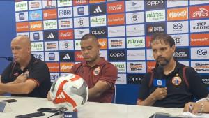 PMPC-PERSIJA-JAKARTA-Pelatih-Persija-Jakarta-Mauricio-Souza-bersama-dengan-kiper-Andritany.jpg