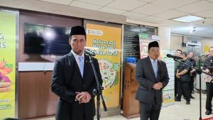 PUPUK-PETANI-Menteri-Pertanian-Amran-Sulaiman-kiri.jpg