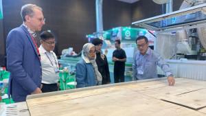 Pameran-industri-kayu-olahan-OK.jpg