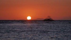 Pantai-Bodur-di-kawasan-Tanjung-Lesung-Banten-menjadi-spot-favorit-untuk-melihat-sunset.jpg