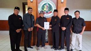 Para-pengurus-Pengurus-Pusat-Perguruan-Pencak-Silat-IKSPI-Kera-Sakti.jpg