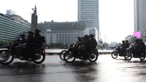 Patroli-Pengamanan-Pasca-Demontrasi-di-Jakarta_20250831_164844.jpg