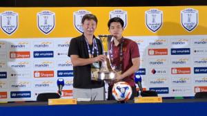 Pelatih-Timnas-Vietnam-U-23-Kim-Sang-sik.jpg