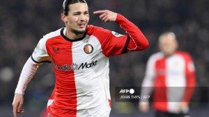 Pemain-depan-Feyenoord-asal-Aljazair-23-Anis-Hadj-Moussa-merayakan-gol.jpg