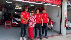 Pembalap-Honda-Racing-Indonesia-Andri-Abirezky-Avila-Bahar-dan-Alvin-Bahar.jpg