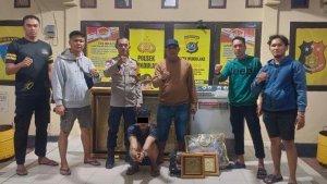 Pemuda-Nekat-Curi-Kaligrafi-hingga-Mesin-Cuci-di-Kolaka-Sultra-Berakhir-Ditangkap-Polisi.jpg