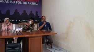 Peneliti-Forum-Masyarakat-Peduli-Parlemen-Indonesia-Formappi-Lucius-Karus-dalam-diskusi-media.jpg