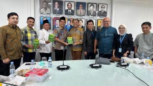 Pengurus-LHKP-Pimpinan-Pusat-Muhammadiyah-dan-Wakil-Ketua-Komisi-II-DPR-Zulfikar-Arse-Sadikin.jpg