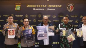 Polda-Metro-Jaya-Rilis-Tersangka-Kasus-Tewasnya-Kacab-Bank-BUMN_20250916_232139.jpg