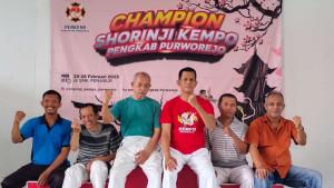 Polisi-Sekaligus-Pelatih-Kempo.jpg