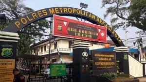 Polres-Metro-Bekasi-Kota-di-Jalan-Pramuka.jpg