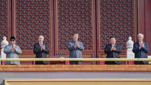 Prabowo-Subianto-Vladimir-Putin-Xi-Jinping-Li-Qiang-Kim-Jong-Un-di-Parade-Militer-China.jpg