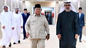 Prabowo-Subianto-tiba-di-Abu-Dhabi-Persatuan-Emirat-Arab.jpg