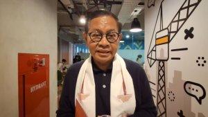 Pramono-Anung-ucapkan-selamat-ke-mayor-teddy.jpg