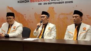 Presiden-PKS-Al-Muzzammil-Yusuf-keterangan-pers-pembukaan-Munas-PKS-Hotel-Sultan.jpg