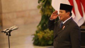 Presiden-Prabowo-Lantik-Sejumlah-Menteri_20250917_202334.jpg