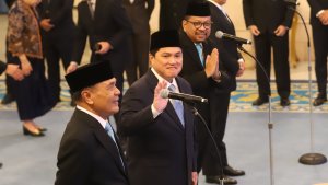 Presiden-Prabowo-Lantik-Sejumlah-Menteri_20250917_202504.jpg
