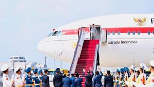 Presiden-Prabowo-Subianto-tiba-di-Tanah-Air-melalui-Lanud-Halim-Perdanakusuma-usai-dari-China.jpg