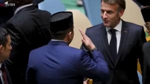 Presiden-Prancis-Emmanuel-Macron-mengajak-Sekretaris-Kabinet-Teddy-Indra-Wijaya.jpg