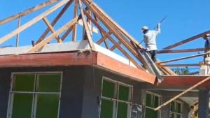 Proses-pembongkaran-Kantor-Sumarorong-Kabupaten-Mamasa-pada-Sabtu-2672025.jpg