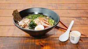 Ramen-satu-makanan-ikonik-Jepang.jpg