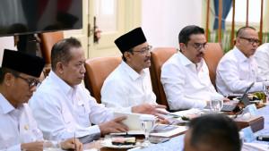Rapat-Terbatas-di-Istana-Gus-Ipul-Atensi-Presiden-Perkuat-Pemberdayaan-Sangat-Besar.jpg