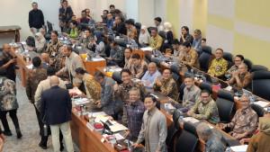 Rapat-revisi-defisit-RAPBN-2026.jpg