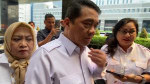 Riza-patria-balas-kritik-anies.jpg