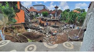Rumah-di-Badung-Bali-Amblas.jpg