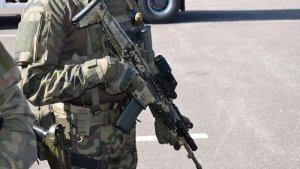 SENAPAN-SERBU-Brigade-Lintas-Udara-ke-6-Polandia.jpg