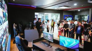STASIUN-GAMBIR-PT-Kereta-Api-Indonesia-Persero-meresmikan-E-Sport-Center.jpg
