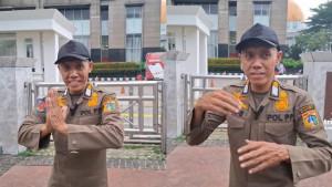 Satpol-PP-bernama-Dede-Wahyudi-di-Kelurahan-Srengseng.jpg