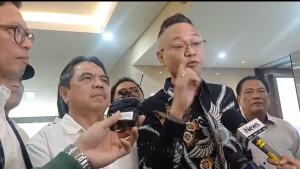 Sekjen-Peradi-Bersatu-Ade-Darmawan-mengaku-prihatin-Roy-Suryo-Cs.jpg