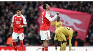 Selebrasi-Gabriel-Magalhaes-usai-Arsenal-kalahkan-Crystal-Palace.jpg