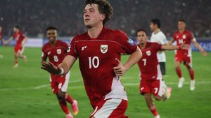 Selebrasi-Ole-Romeny-Usai-Bobol-Gawang-China_20250605_222807.jpg