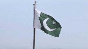Selembar-bendera-Pakistan.jpg
