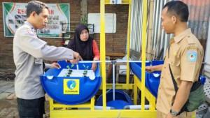 Seputar-Polri-Bhabinkamtibmas-Kelurahan-Pagesangan-manfaatkan-teknologi-hidroponik.jpg