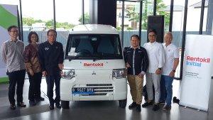 Serah-terima-11-unit-kendaraan-listrik-Mitsubishi-L100-dari-MMKSI.jpg