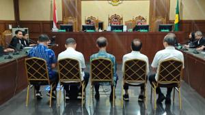 Sidang-Vonis-5-Terdakwa-Korupsi-Impor-Gula_1.jpg