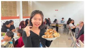 Siswi-tunjukan-kondisi-makanan-di-Sekolah-Rakyat-27-Oktober-2025.jpg