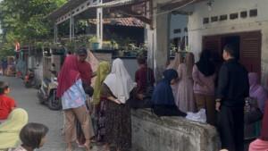 Suasana-rumah-duka-pasien-gizi-buruk-yang-diduga-ditolak-RS-Hermina-Ciruas.jpg