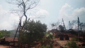 Sumur-minyak-tradisional-Wonocolo.jpg