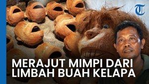 Suyanto-54-perajin-buah-kelapa-asal-Padukuhan-Wonorejo-1.jpg