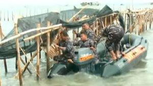 TNI-AL-Bongkar-Pagar-Laut-Tangerang-122.jpg