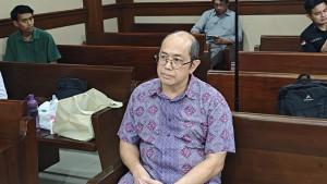 Terdakwa-eks-Direktur-Jenderal-Anggaran-Kementerian-Keuangan-Isa-Rachmatarwata.jpg