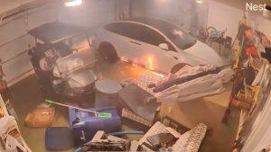 Tesla-terbakar-di-Florida-OK.jpg