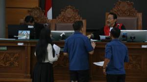 Tim-Hukum-Nadiem-Makarim-serhakn-bukti-praperadilan-tersangka-korupsi-laptop-Chromebook.jpg