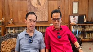 Tom-lembong-muncul-ke-publik-usai-bebas.jpg